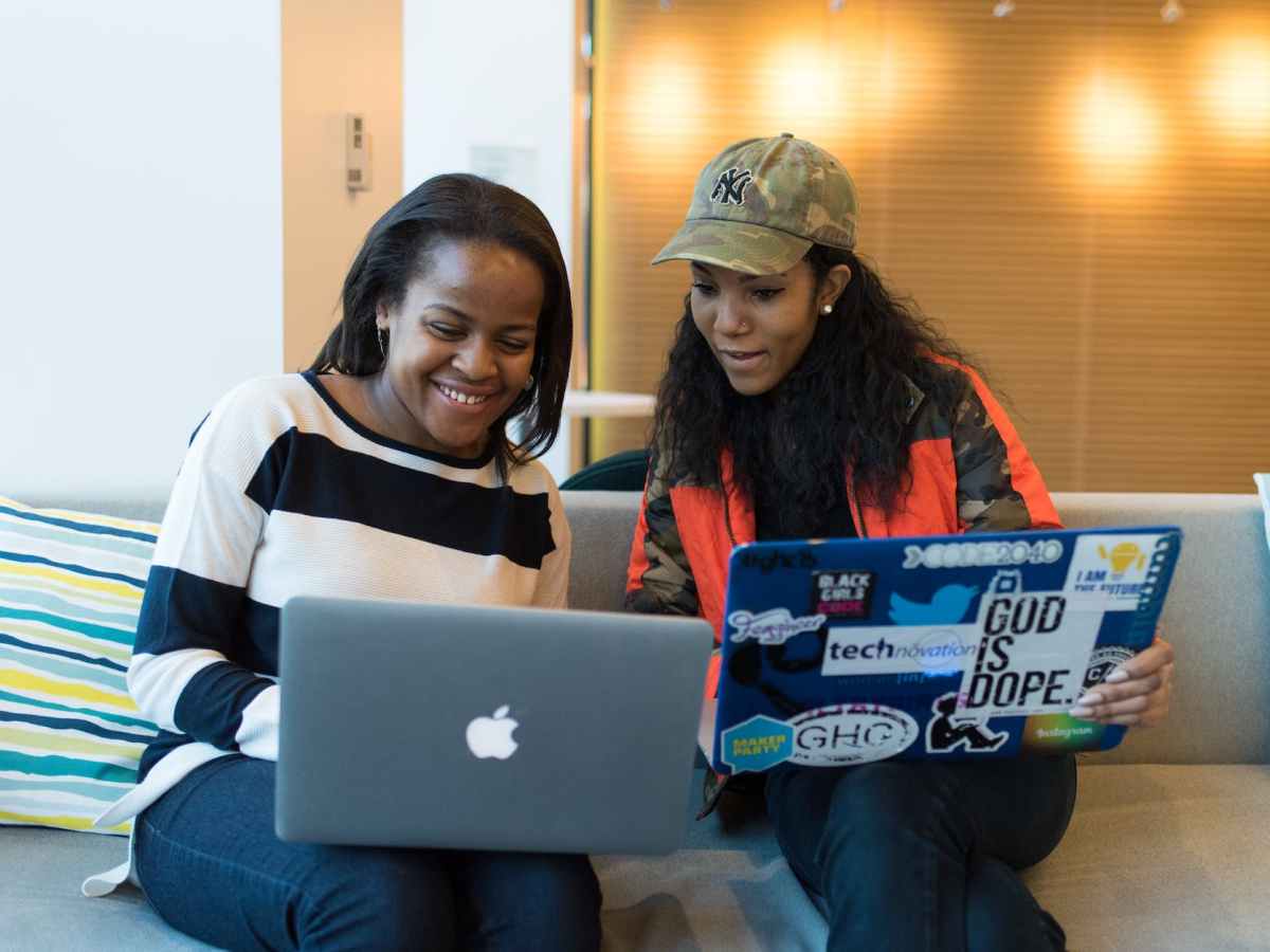 CAMPUS LIFE : MYTHS VS REALITY. — French Baby — College Reviews&nbsp;Magazine